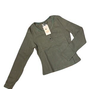 Women’s Long Sleeve Striped Henley T Shirts V Neck Y2K Tunic New w/ Tags Size M